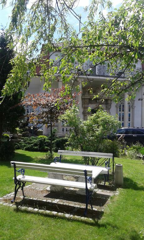 Hotel Garden Boleslawiec  Ngoại thất bức ảnh