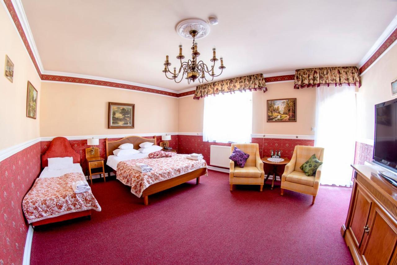 Hotel Garden Boleslawiec  Ngoại thất bức ảnh