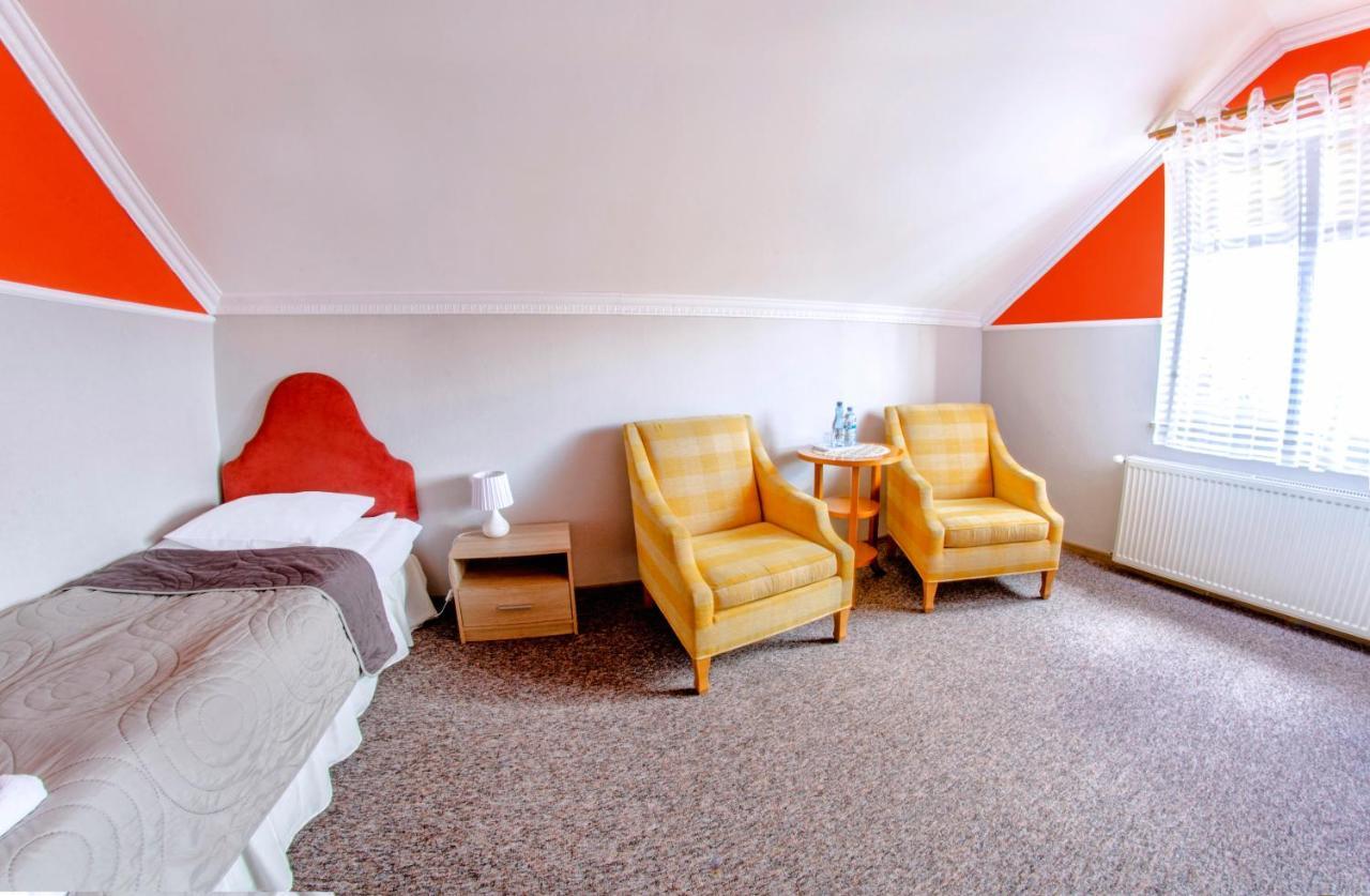 Hotel Garden Boleslawiec  Ngoại thất bức ảnh