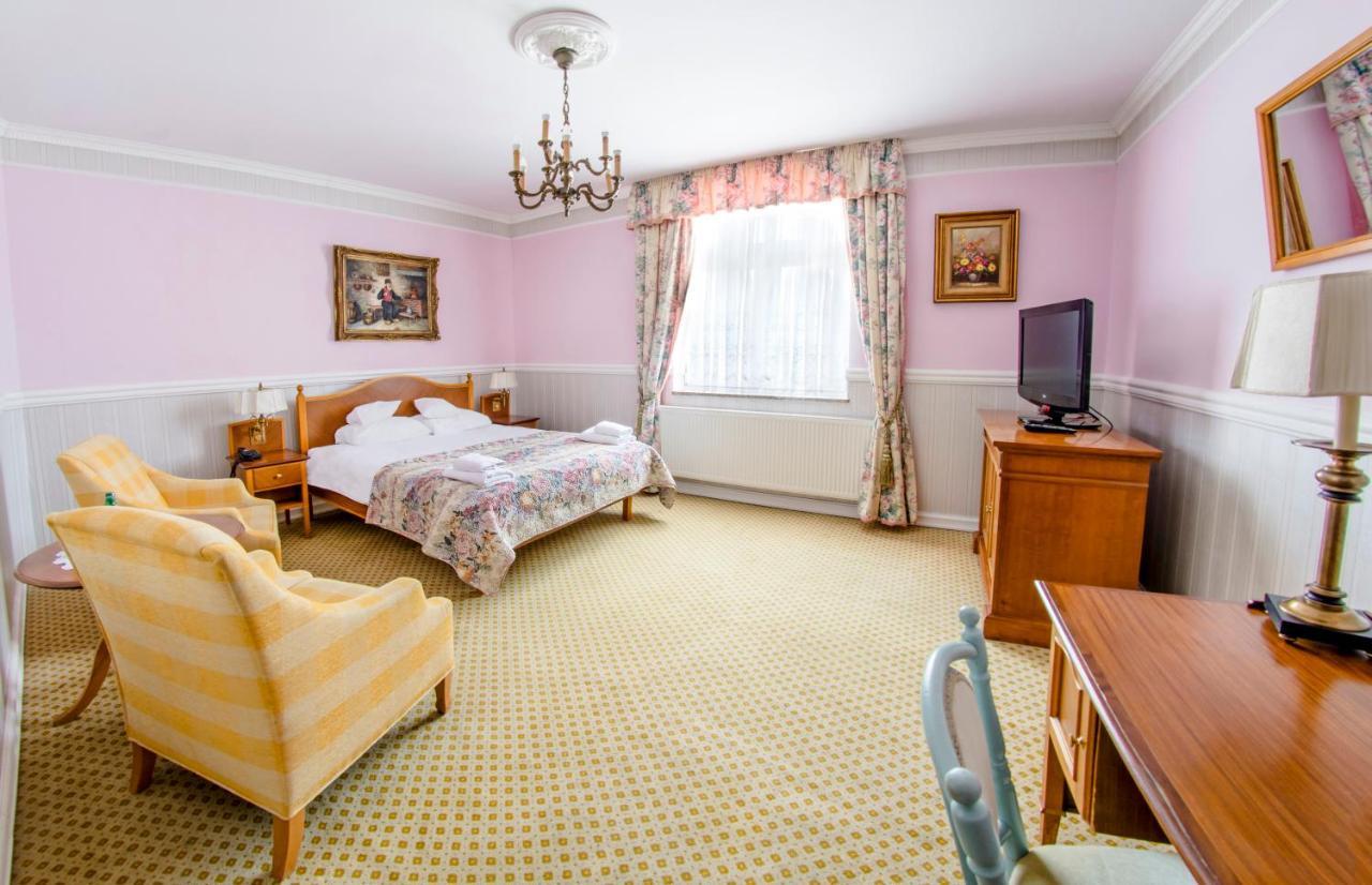 Hotel Garden Boleslawiec  Ngoại thất bức ảnh
