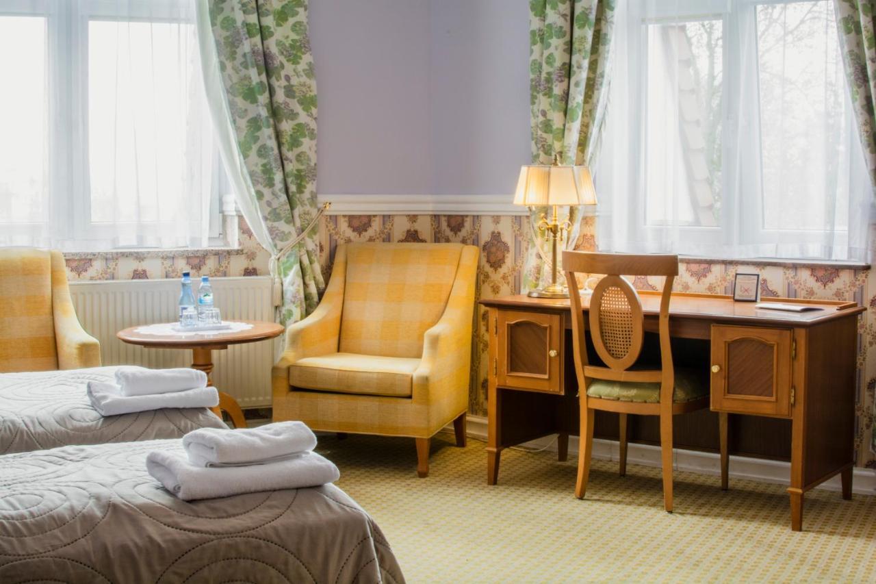 Hotel Garden Boleslawiec  Ngoại thất bức ảnh